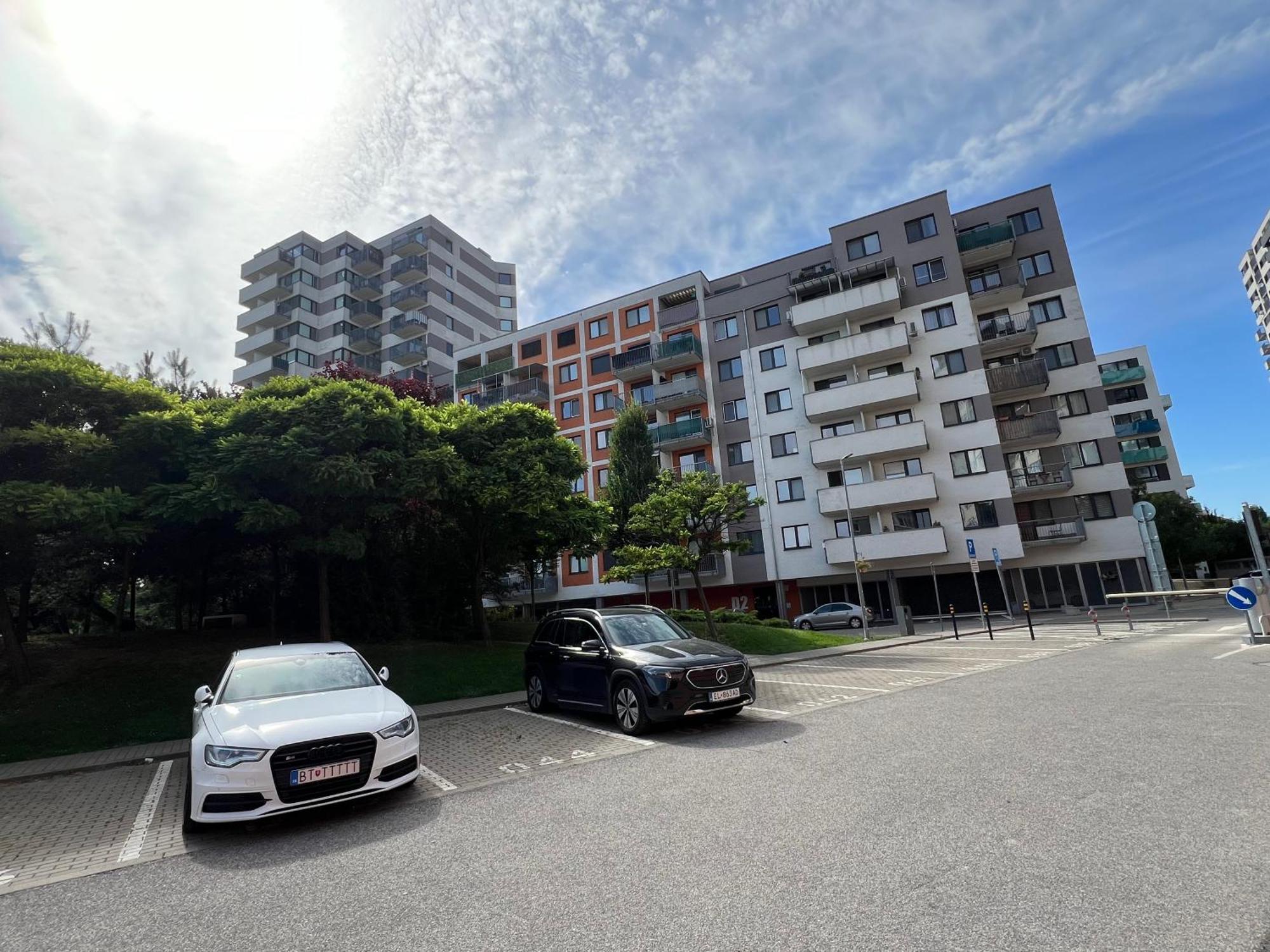 Apartment Jegeho Bratislava - Tipos Arena Exteriör bild