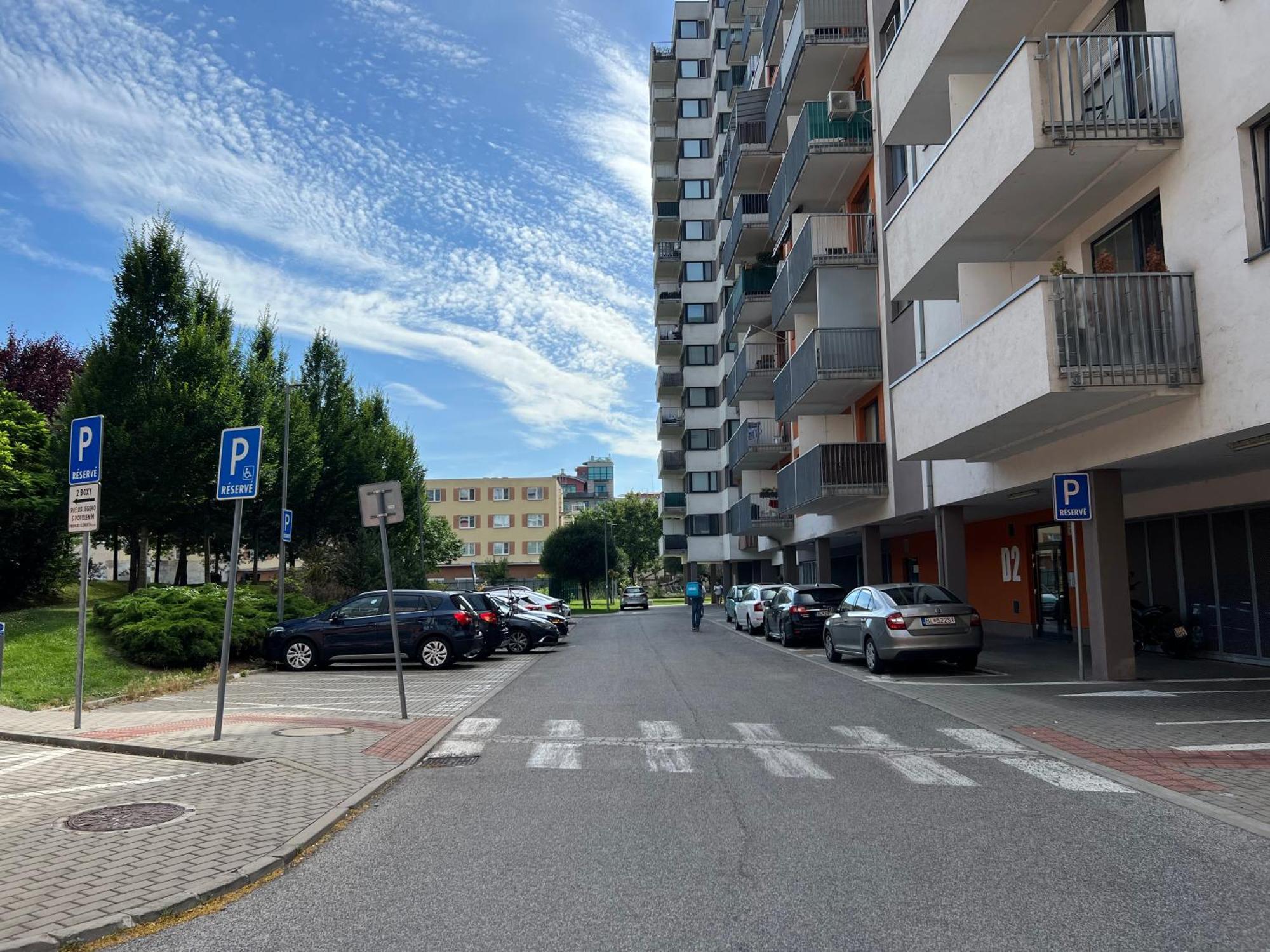Apartment Jegeho Bratislava - Tipos Arena Exteriör bild