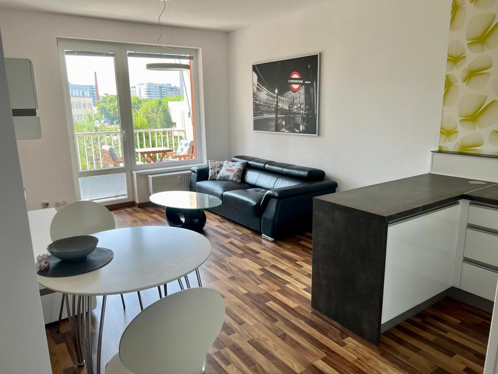 Apartment Jegeho Bratislava - Tipos Arena Exteriör bild