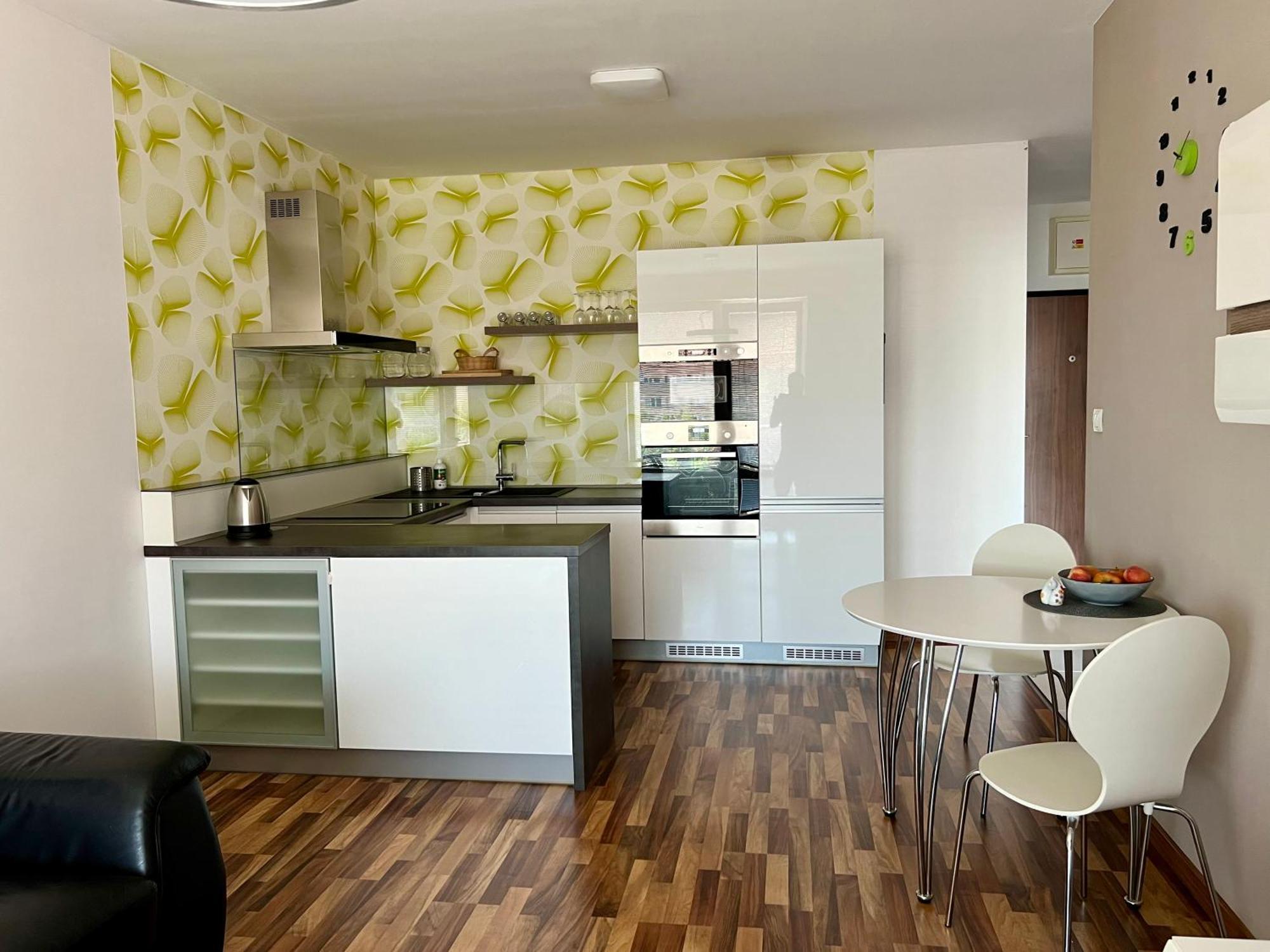 Apartment Jegeho Bratislava - Tipos Arena Exteriör bild