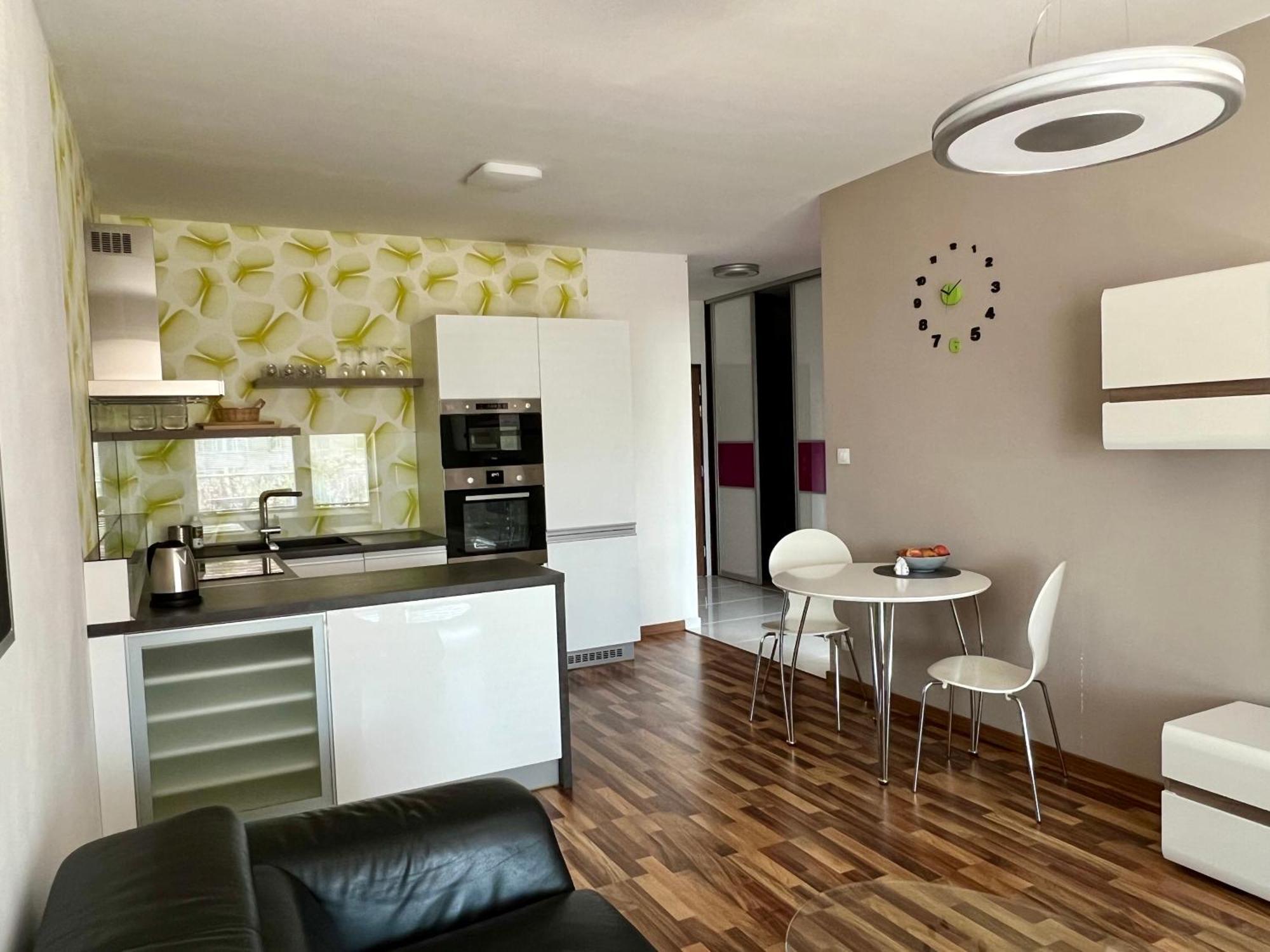 Apartment Jegeho Bratislava - Tipos Arena Exteriör bild